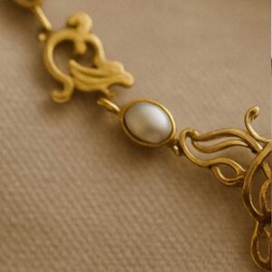 liyara artisan necklace